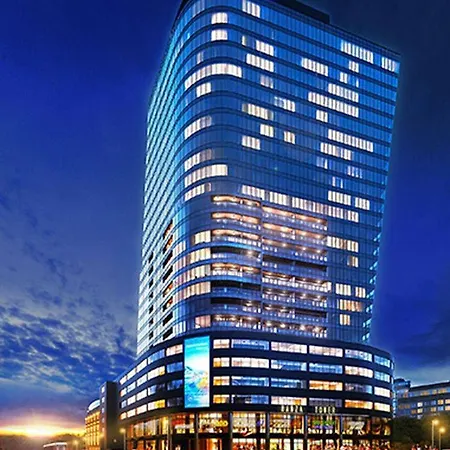 Apartly - Hanza Tower View, Parking, Pool, Sauna شقة *