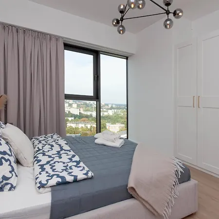 Apartly - Hanza Tower View, Parking, Pool, Sauna Appartement *