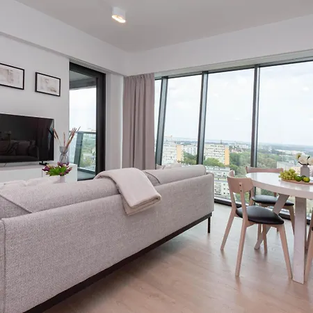 Apartly - Hanza Tower View, Parking, Pool, Sauna شتشيتسين