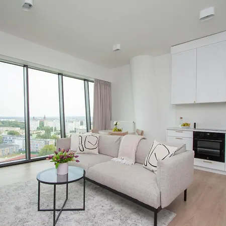 Апартаменти Apartly - Hanza Tower View, Parking, Pool, Sauna *