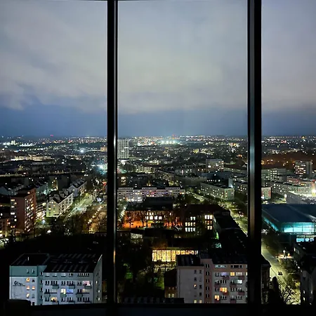 Apartly - Hanza Tower View, Parking, Pool, Sauna * Szczecin