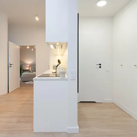 Apartly - Hanza Tower View, Parking, Pool, Sauna شقة شتشيتسين