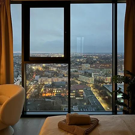 شقة Apartly - Hanza Tower View, Parking, Pool, Sauna