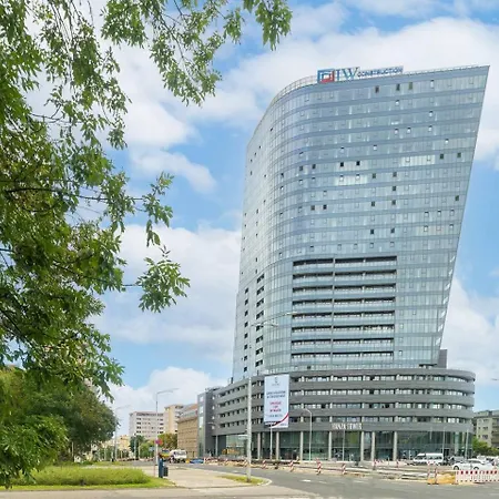 Apartly Hanza Tower View I Pool, Sauna, Jacuzzi & Parking Appartement Szczecin
