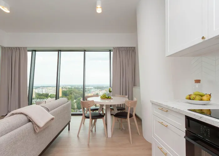 Apartly - Hanza Tower View, Parking, Pool, Sauna Apartmán