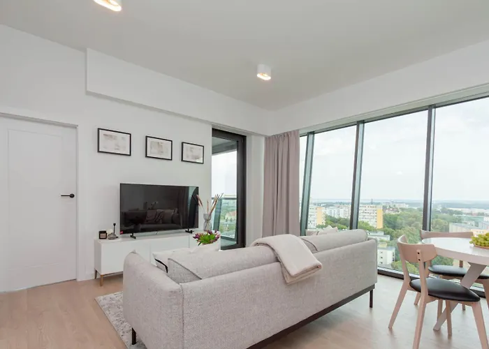 Apartly - Hanza Tower View, Parking, Pool, Sauna Apartmán