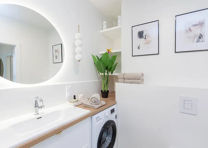 Apartly - Hanza Tower View, Parking, Pool, Sauna Apartmán *