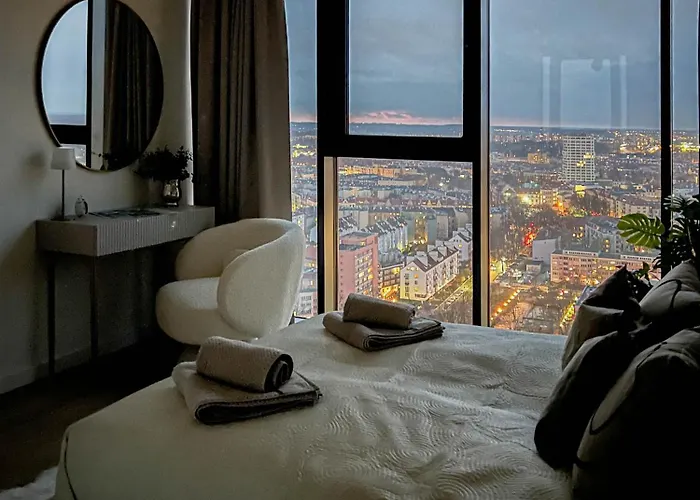 Apartmán Apartly - Hanza Tower View, Parking, Pool, Sauna