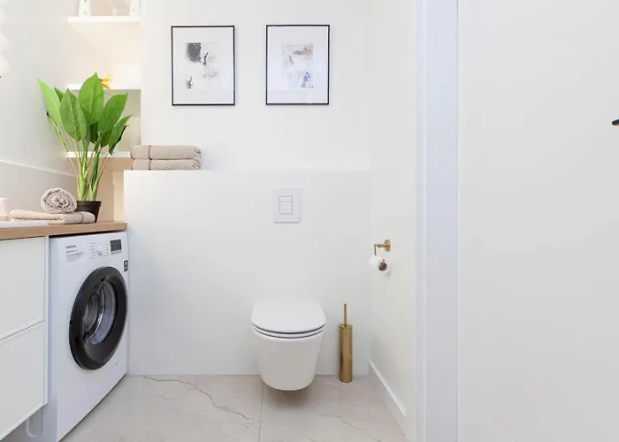 Apartly - Hanza Tower View, Parking, Pool, Sauna Apartmán