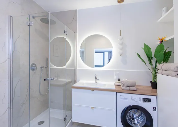 Apartmán Apartly - Hanza Tower View, Parking, Pool, Sauna *